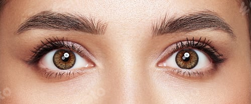 Preview: Beautiful female eyes with long eyelashes