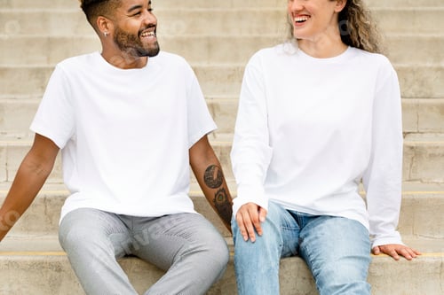 Preview: Couple sitting on concrete stairs