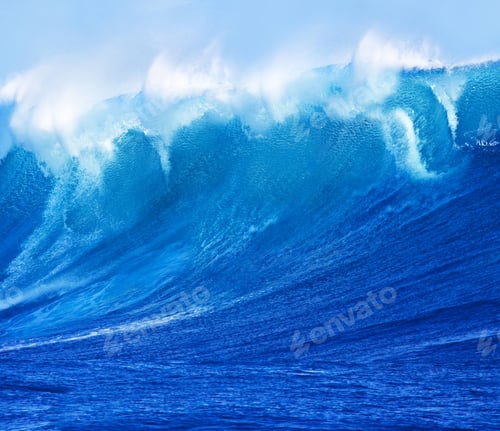 Preview: Beautiful Blue Ocean Wave