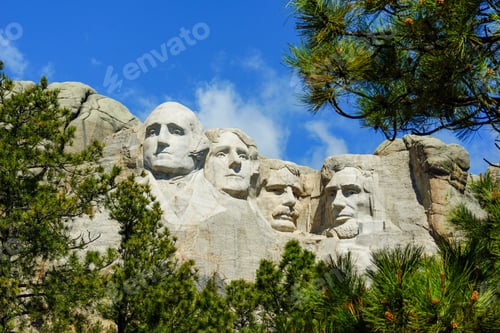 Preview: Closeup shot of the Mount Rushmore National Memorial Keystone in the USA