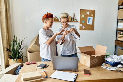 Preview: Creative minds: lesbian couple volunteering virtually