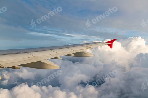 Preview: Airplane wing in flight, Istanbul, Turkey