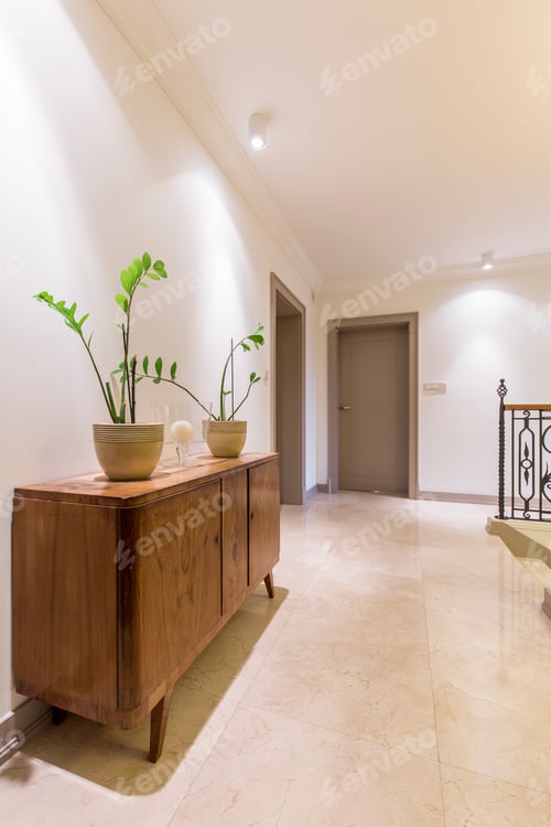 Preview: Spacious corridor with vintage cabinet