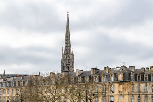 Preview: Bordeaux in France, beautiful buildings