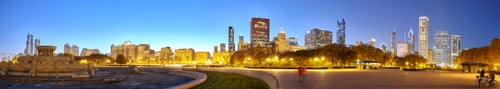 Preview: Panoramic picture of Chicago downtown at twilight.