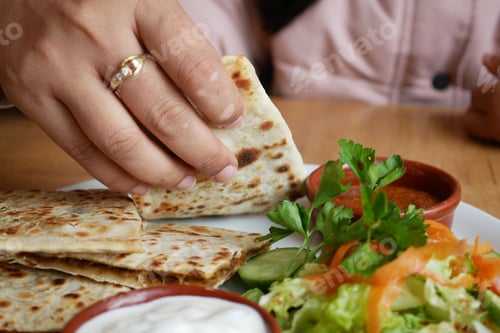 Preview: Turkish pancake gozleme on a plate