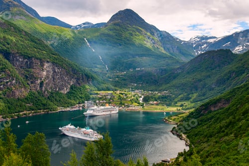 Preview: Beautiful landscape in Norway
