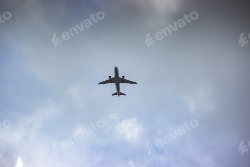 Preview: Airplane