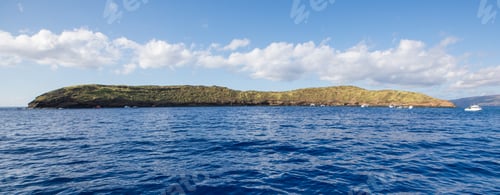 Preview: Molokini Crater in Maui, Hawaii