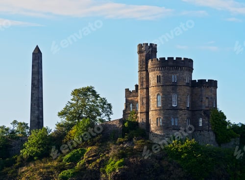 Preview: Calton Hill in Edinburgh