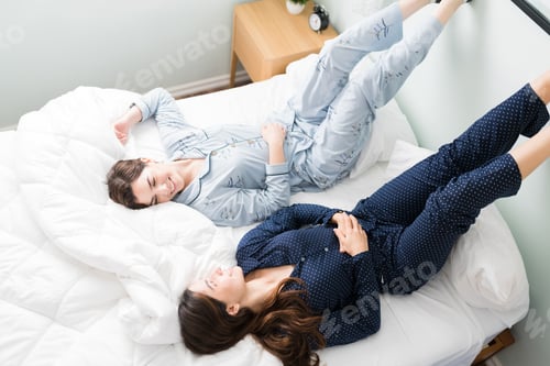 Preview: Caucasian woman ready to sleep in her friend's place