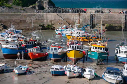 Preview: Low tide in Newquay Harbor - Cornwall - United Kingdom