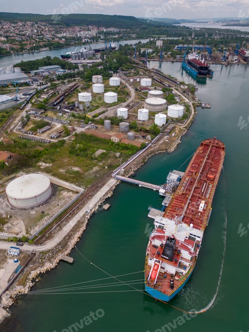 Preview: Aerial view of oil ship tanker and lpg ship at industrial port