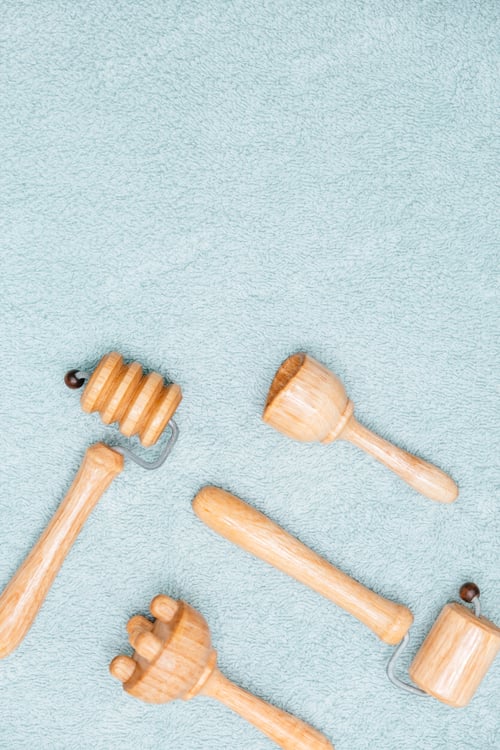Preview: Vertical picture of Wood therapy tools