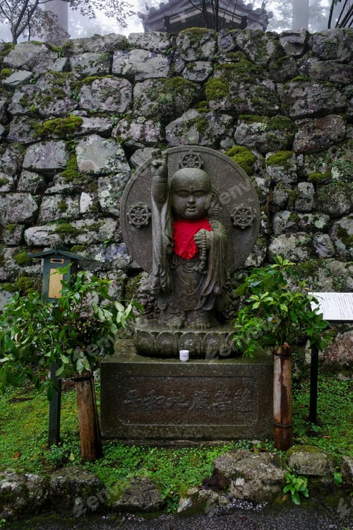 Preview: Japanese Jizo statue in the park