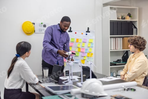 Preview: Startup team creates portable wind turbine prototype, matching user demand aim for investor funding
