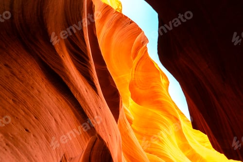 Preview: View of Antelope Canyon and sky