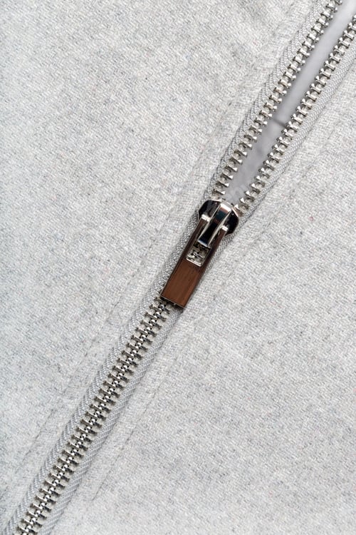 Preview: Zip on woolen fabric