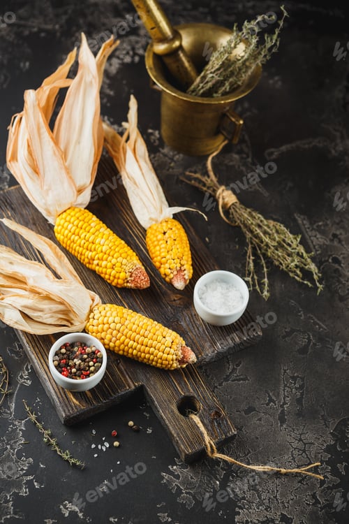 Preview: Corn on cobs