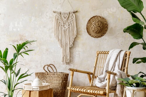 Preview: Stylish Home Interior with Plants and Decor