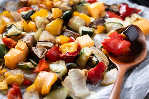 Preview: Roasted vegetables on a baking tray