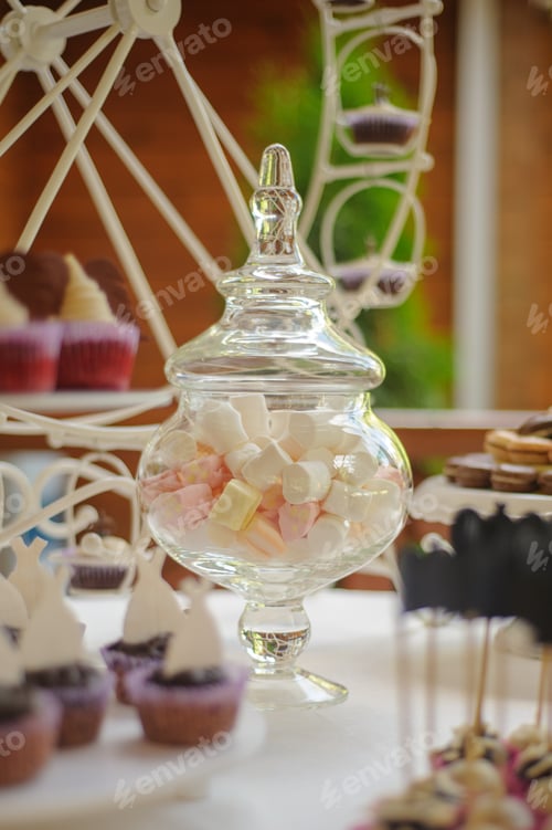 Preview: Close up of tray with lot delicious diversity pastry cakes tartlets and macaroon