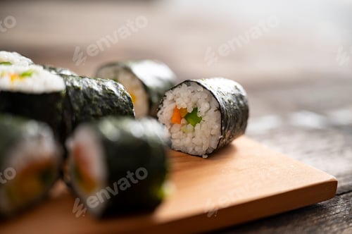 Preview: Fresh vegetable sushi rolls