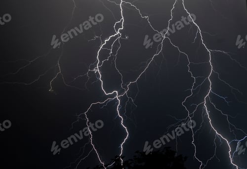 Preview: Fork lightning striking down