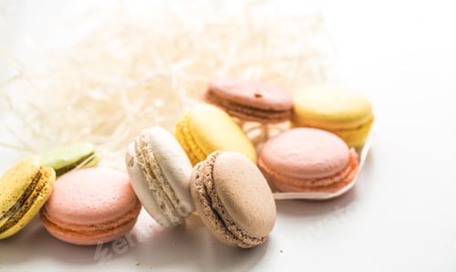 Preview: Colorful macaroons on wooden background