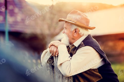 Preview: Senior man outside