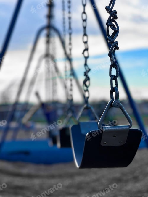 Preview: Lonely Swings