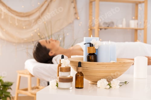 Preview: Concept of spa, relax and self care with beautiful young woman