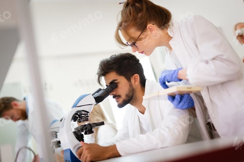 Preview: Scientist working at the laboratory