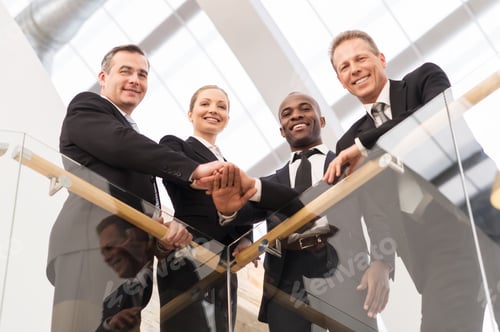 Preview: Strong business team.