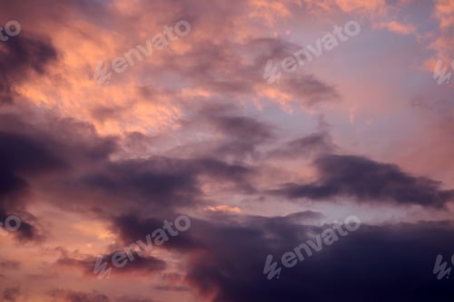 Preview: Beautiful sunset with dramatic clouds