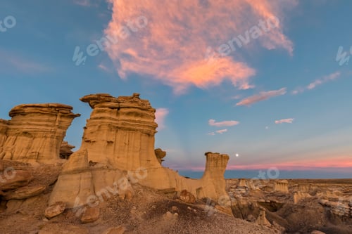 Preview: USA, New Mexico, San Juan Basin, Valley of Dreams, Badlands, Ah-shi-sle-pah Wash, sandstone rock for