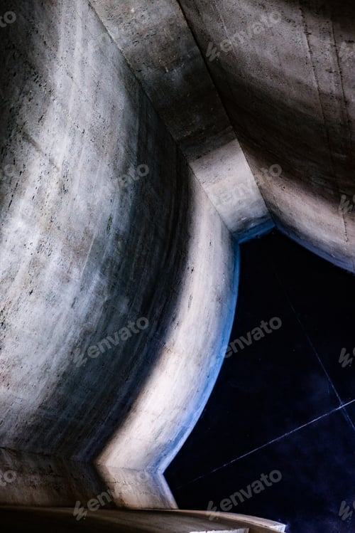 Preview: Vertical interior shot of the Zeitz MOCAA walls in Cape Town at South Africa
