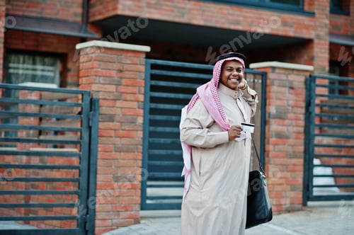 Preview: Middle Eastern arab man