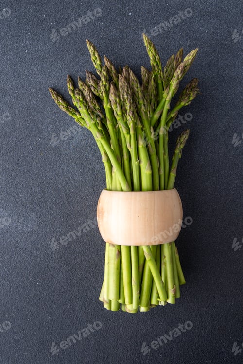 Preview: Bunch of green asparagus