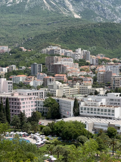Preview: Modern high-rise buildings in Budva at the foot of the mountains