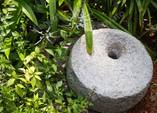 Preview: Decorative gray millstone