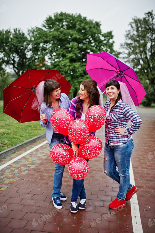 Preview: Hen party