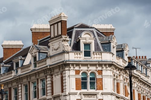 Preview: Low angle view of old luxury residential building in London