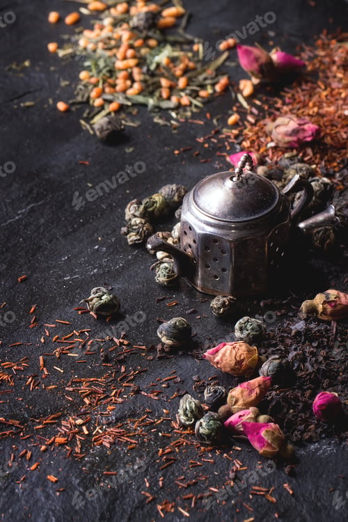 Preview: Assortment of dry tea