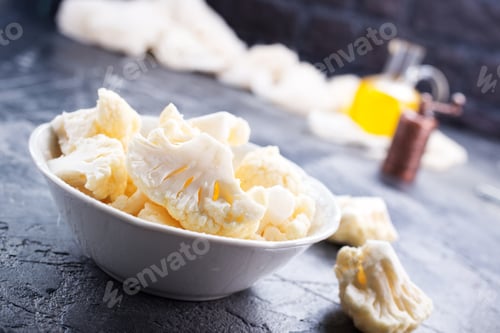 Preview: raw cauliflower
