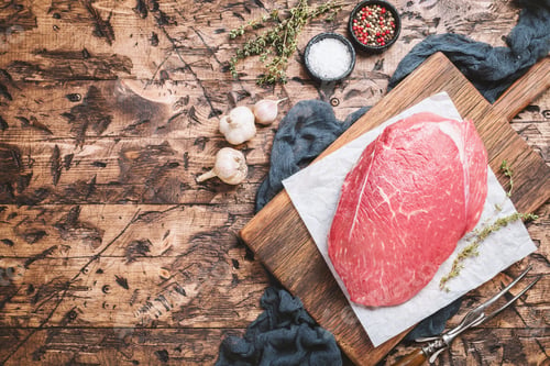 Preview: Raw beef meat