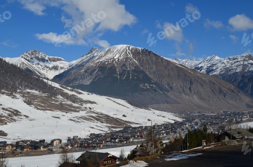 Preview: Mountains, village, resort and snow