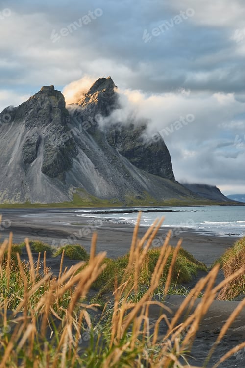 Preview: Impressive view of black sand beach in Iceland