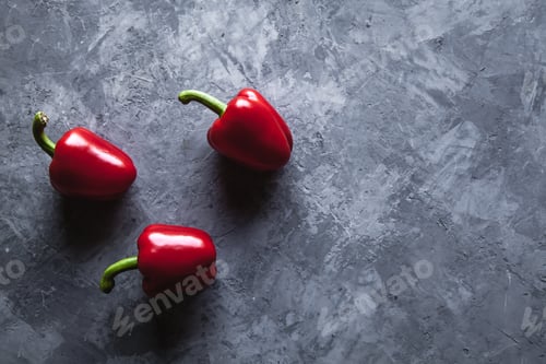 Preview: Fresh pepper on grey background