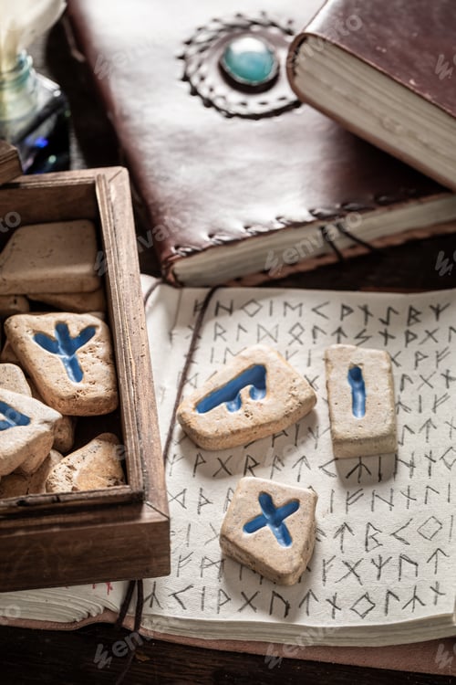 Preview: Original fortune teller from rune stones based on antique scrolls